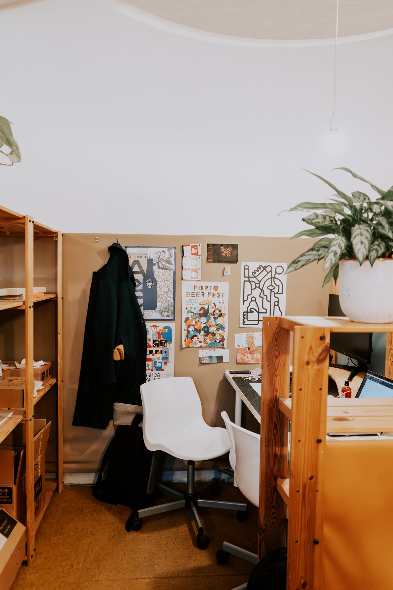 Atelier semi-privado no espaço de coworking da CRU